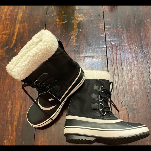 Sorel winter carnival waterproof seam sealed boot black w/stone faux fur 8.5 NEW - Picture 4 of 12